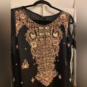 Women Pakistan 3-piece Fancy Dress